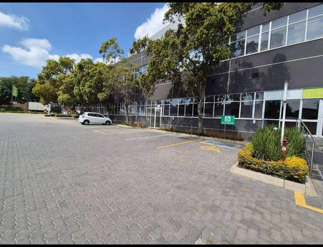 INDUSTRIAL PROPERTY TO RENT IN LONGMEADOW